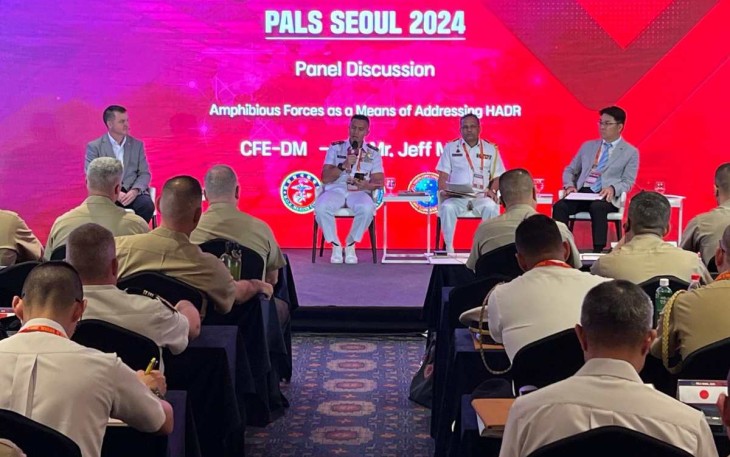 Letkol Marinir Arief Bastian Sanusienjadi pembicara dalam PALS 2014 di Seoul Korsel