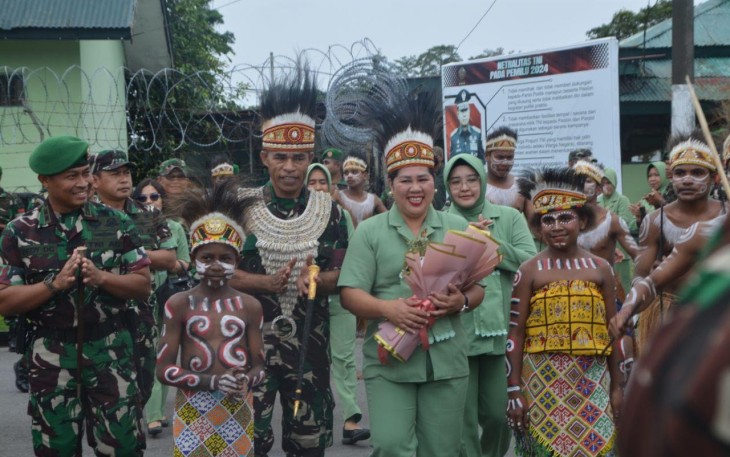 Dandim 1710/Mimika Sambut Kedatangan Danrem 174/ATW 