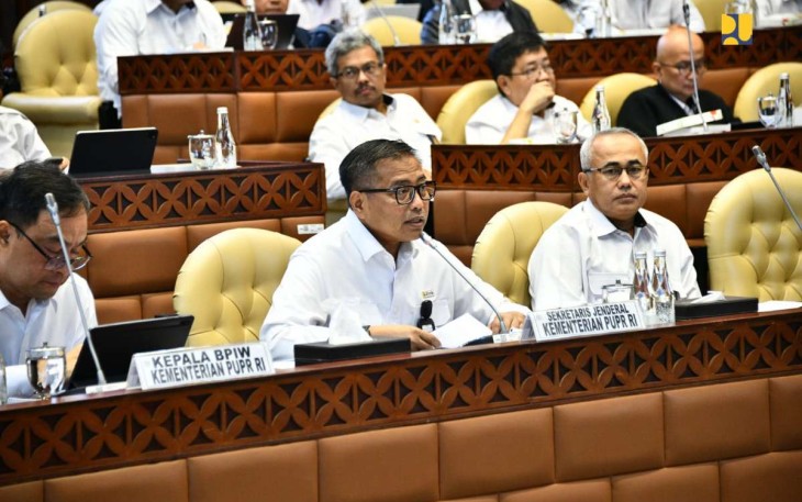 Sekjen Kementerian PUPR Mohammad Zaenal Fatah saat dengar pendapat bersama Komisi V DPR RI, Senin (2/9)
