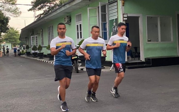 Semangat lari 3 Km prajurit Menarmed 2 Kostrad 