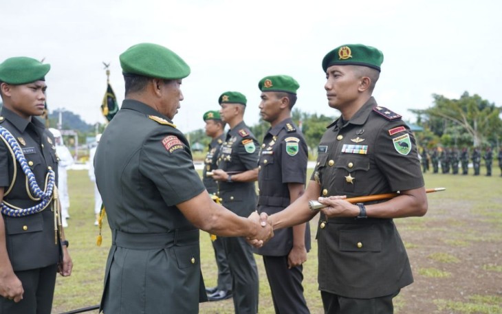 Pangdam XVIII Kasuari Mayjen TNI Haryanto saat sertijab