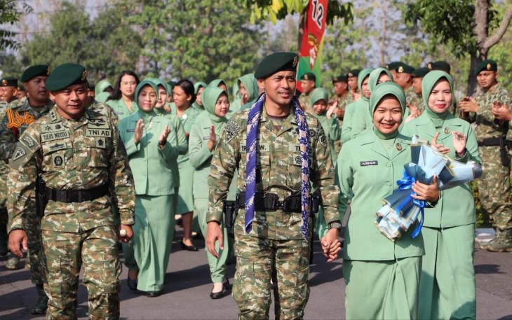 Penyambutan Letkol Arm Dr Erlan Wijatmoko di Yonarmed 12 Kostrad, Jum'at (20/9)