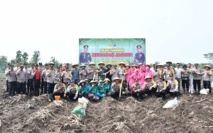 Tanam jagung dukung swasembada pangan di Kabupaten Ponorogo 