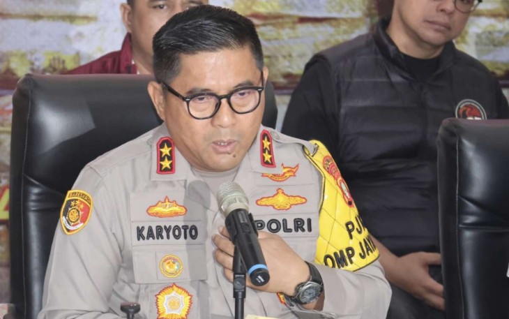 Kapolda Metro Jaya Irjen Karyoto saat memberikan konferensi pers di Jakarta, Rabu (6/11)