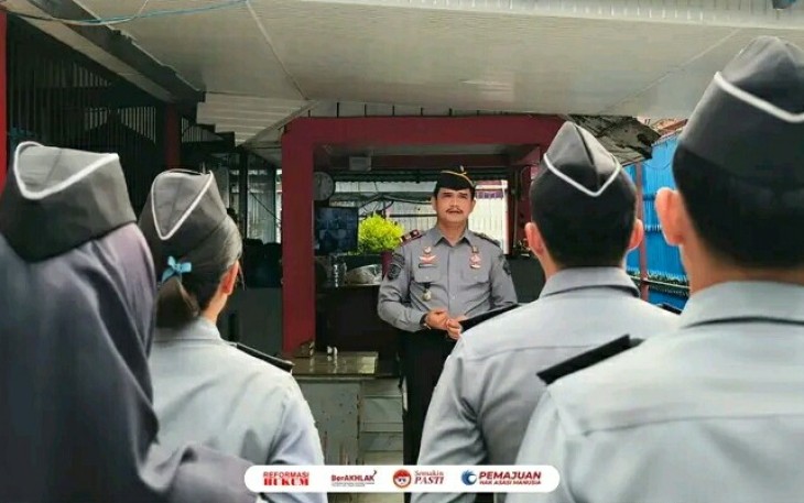 Erwin Siregar Karutan Pangkalan Brandan Pimpin Apel Pagi Rutin.