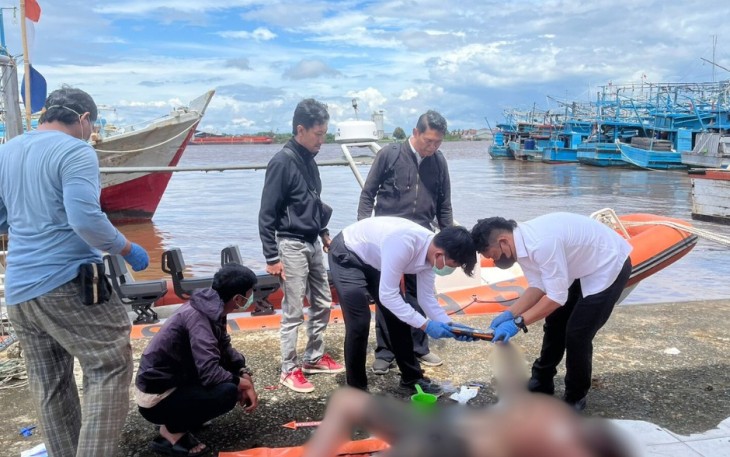 Polisi Lakukan Penyelidikan Identitas Penemuan Mayat Yang Mengapung di Sungai 