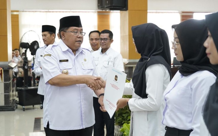 Walikota Blitar Santoso Serahkan SK P3K Formasi Tahun 2023