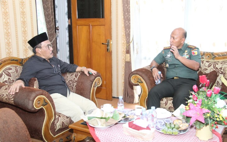 Komandan Kodim 0806/Trenggalek, Letkol Czi Yudo Aji Susanto, S.Sos., M.A., Kodim 0806/Trenggalek, Letkol Czi Yudo Aji Susanto, S.Sos., M.A., meneruskan perjalanan kunjungan kerja yang signifikan ke jajaran Forkpimda Trenggalek dengan mengunjungi DPRD Trenggalek