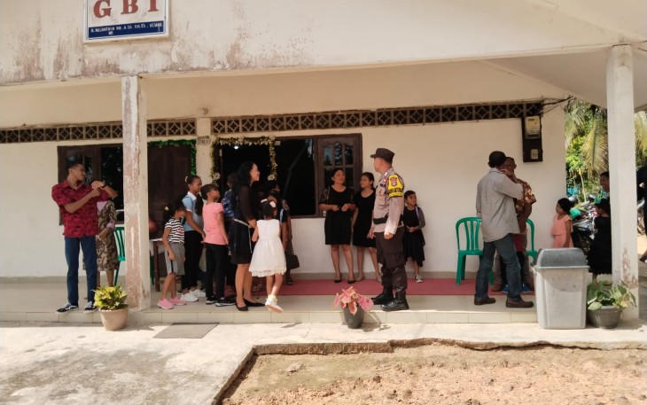  Polres Bintan Lakukan Pengamanan di Gereja