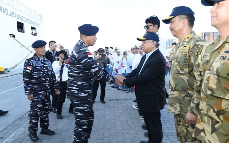 KRI dr. Radjiman Wedyodiningrat-992 Bertolak Menuju Tanah Air Usai Laksanakan Ibadah Umrah