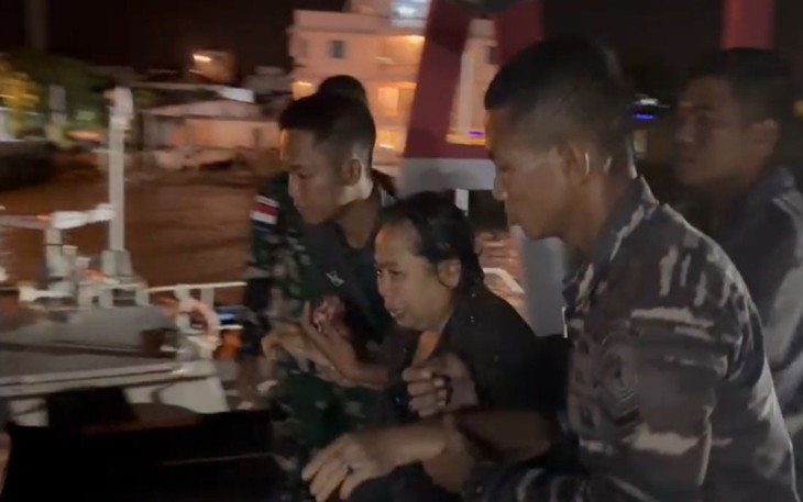 TNI AL saat Tangkap PMI Ilegal di Pulau Mantras