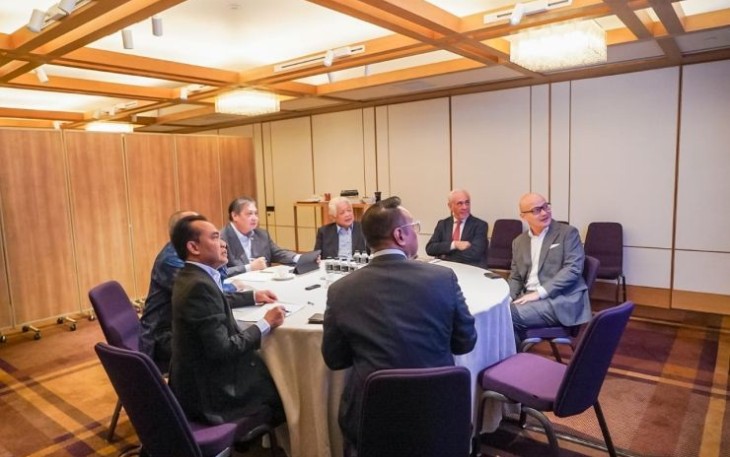 Menko Airlangga dalam agenda Indo-Pacific Economic Framework for Prosperity (IPEF) tahun 2024 berkesempatan untuk bertemu dan berdiskusi langsung dengan sejumlah pengusaha di sektor teknologi di Ritz Carlton Hotel Singapura, Rabu (05/6/2024).