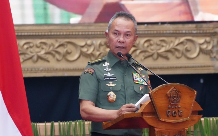 Kasum TNI Letjen TNI Richard Tampubolon, saat mewakili Panglima TNI Jenderal TNI Agus Subiyanto, secara resmi membuka Rapat Koordinasi Teknis (Rakornis) Polisi Militer (POM) TNI TA 2025. Acara tersebut diadakan di Aula Gatot Subroto, Mabes TNI, Cilangkap, Jakarta Timur, Rabu (752025).