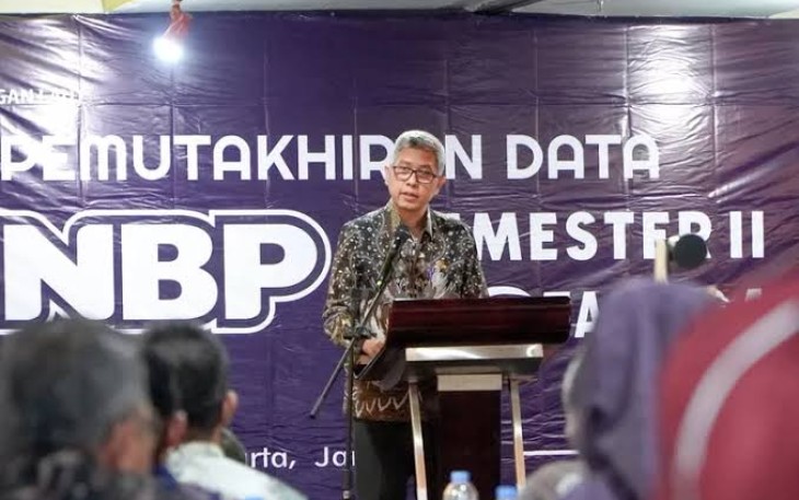 Sekretaris Direktorat Jenderal Perhubungan Laut Lollan Panjaitan saat membuka kegiatan Evaluasi dan Pemutakhiran Data Penerimaan Negara Bukan Pajak (PNBP) sampai dengan Semester II Tahun Anggaran 2024 di Lingkungan Direktorat Jenderal Perhubungan Laut di Jakarta, Senin (6/1).