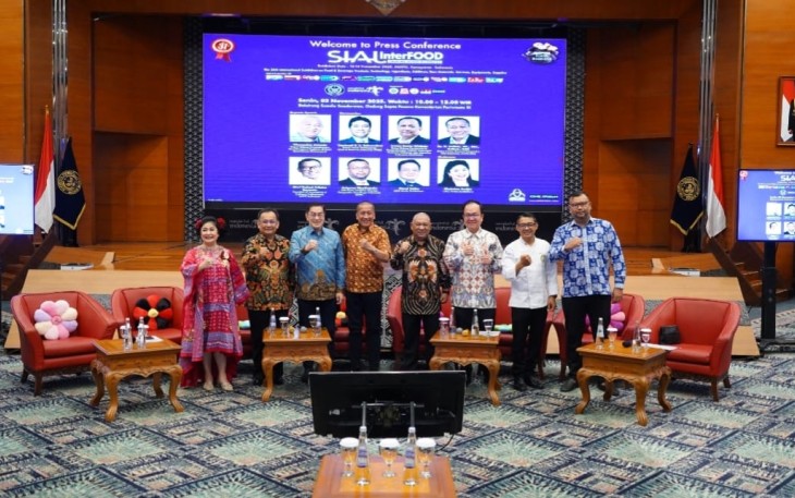 CEO Krista Exhibitions saat press conference di Balairung Soesilo Soedirman, Gedung Sapta Pesona Kementerian Pariwisata, Jakarta Pusat, Senin (3/11/2025). 
