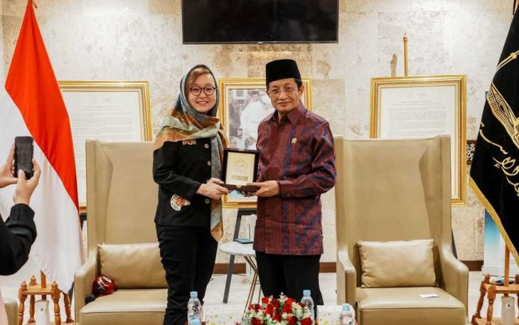 Menag Nasaruddin Umar bersama Wamenekraf Irene Umar di Jakarta, Kamis (6/2)