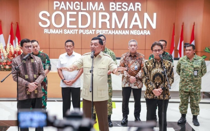 Menhan Sjafrie Sjamsoeddin memberikan keterangan pers di Jakarta, Selasa (7/10)