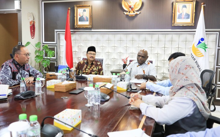 Kemensos saat menggelar pertemuan dengan Badan Pusat Statistik (BPS) di kantor BPS pada Selasa (21/1/2025)
