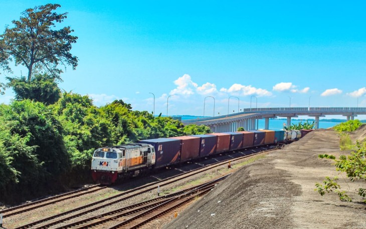KAI Logistik Dorong Kereta Api Menjadi Penggerak Utama Jaringan Distribusi Nasional yang Efisien
