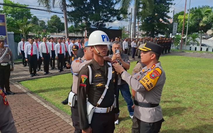 Kapolres Bitung Pimpin Apel Operasi Zebra Samrat 2025