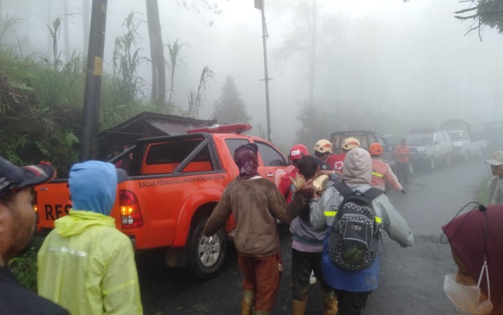 17 Korban Longsor Pekalongan Berhasil Dievakuasi