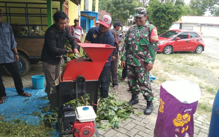 Babinsa Koramil 0805/14 Bringin Ikuti Pelatihan Teknologi Tepat Guna Pakan Fermentasi Untuk Ternak 
