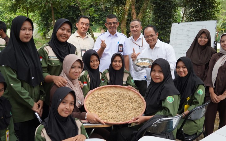 Kementerian Pendidikan Dasar dan Menengah (Kemendikdasmen) melalui Badan Pengembangan dan Pembinaan Bahasa (Badan Bahasa) mengambil langkah konkret: memperkuat literasi sebagai fondasi utama menuju kemandirian pangan Indonesia