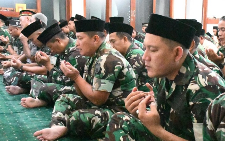 Doa bersama prajurit Korem 081/DSJ