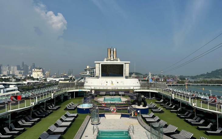 Kapal Pesiar Star Voyager