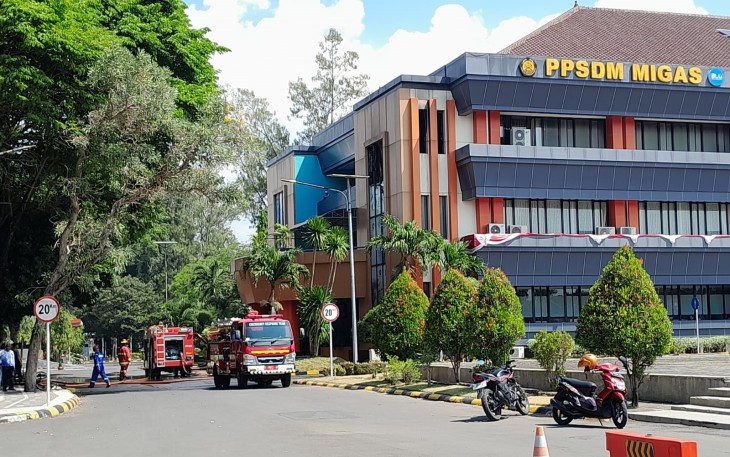 Gudang PPSDM Migas di Jalan Sorogo 1 Kecamatan Cepu yang mengalami kebakaran pada Sabtu (16/8/2025) siang.