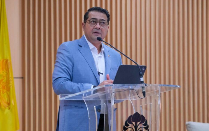 Menekraf Teuku Riefky Harsya 