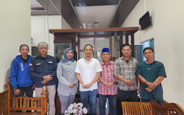 Ketua Pewarta Polrestabes Medan Chairum Lubis SH Poto Bersama Anggota Usai Jumat Barokah.