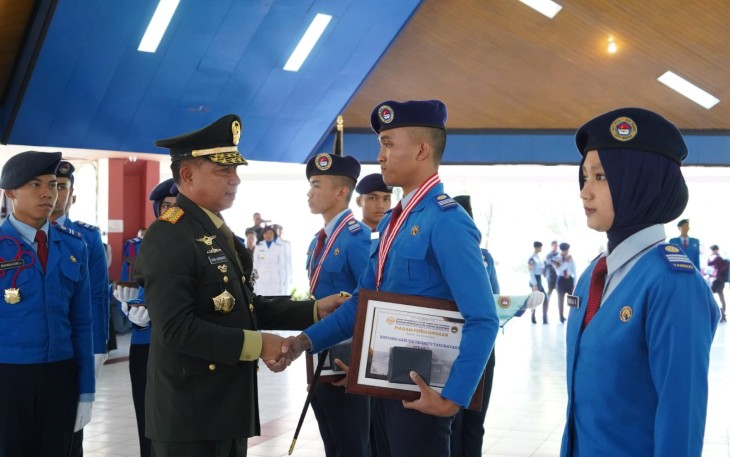 Panglima TNI Kukuhkan Alumni SMA Taruna Nusantara Angkatan 33