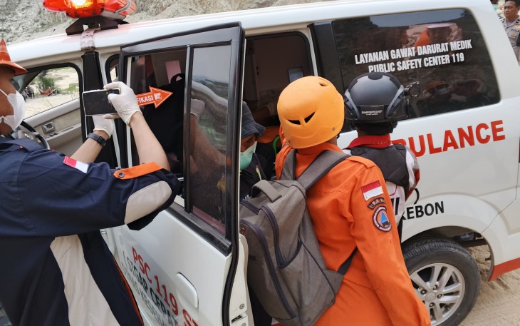 Tambang Galian C Gunung Kuda Cirebon Longsor, Tim SAR Gabungan Kembali  Menemukan 3 Jenazah