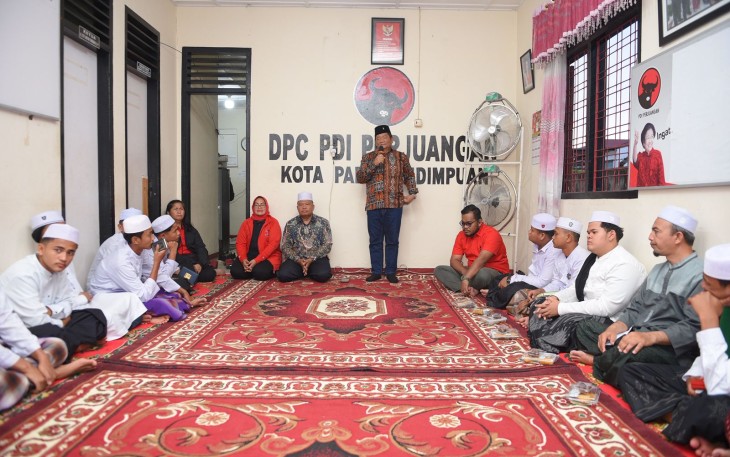 Dzikir Dan Doa Bersama Warnai Haul Ke-55 Bung Karno di Kantor DPC PDIP Kota Padangsidimpuan 