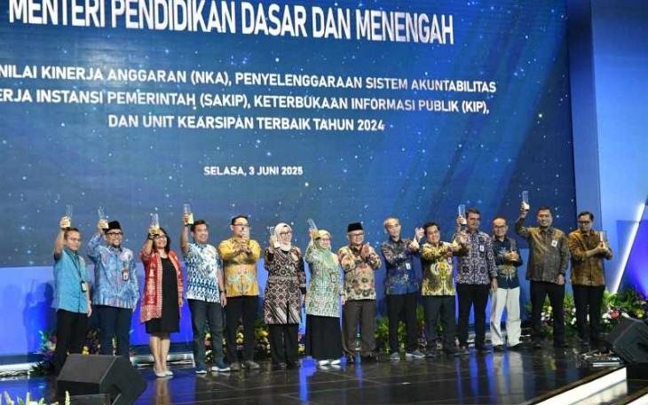 Penganugerahan Penghargaan Mendikdasmen 