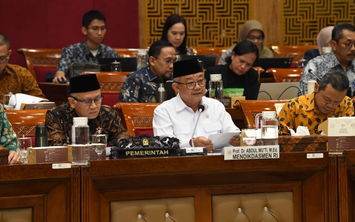 Rapat Kerja bersama Komisi X DPR RI, Menteri Pendidikan Dasar dan Menengah (Mendikdasmen)