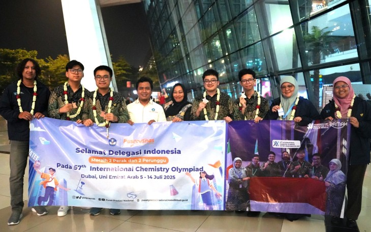 Siswa Indonesia Raih 2 Medali Perak dan 2 Medali Perunggu pada Ajang IChO ke-57 di Uni Emirat Arab