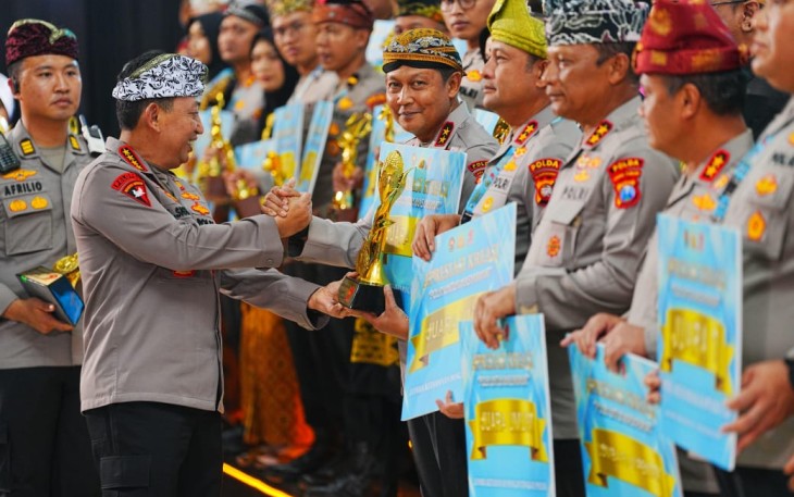 Polda Jawa Tengah meraih 21 kategori juara lomba yang berasal dari berbagai satuan kerja di wilayahnya