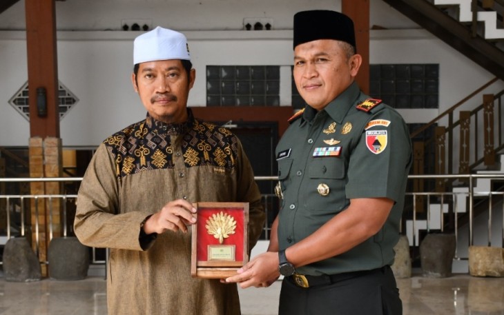 Danrem 081/DSJ, Kolonel Arm Untoro Hariyanto menyambangi Ponpes Al-Fatah yang berada di Desa Temboro, Kecamatan Karas, Kabupaten Magetan, Rabu (30/7/2025)