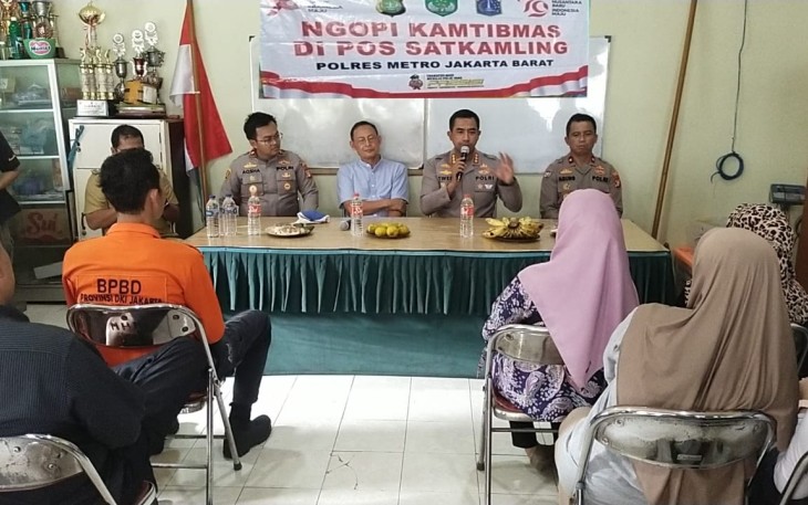 Kapolres Jakarta Barat Gelar Ngopi Kamtibmas di Kebon Jeruk Serap Aspirasi Warga