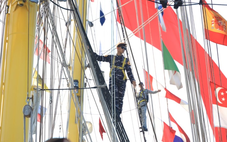 KJK KRI Bima Suci Sandar di Teluk Bayur Padang 