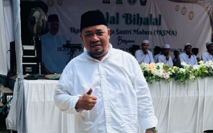 KH. Salahuddin Wahid (Gus Solah) menjadi tokoh sentral dalam menggalang dukungan untuk Khofifah