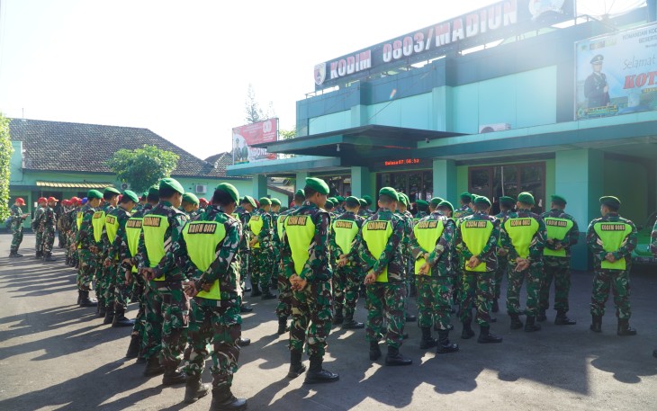 Ratusan Prajurit TNI Gelar Apel Siaga dan Pengamanan Objek Vital di Madiun
