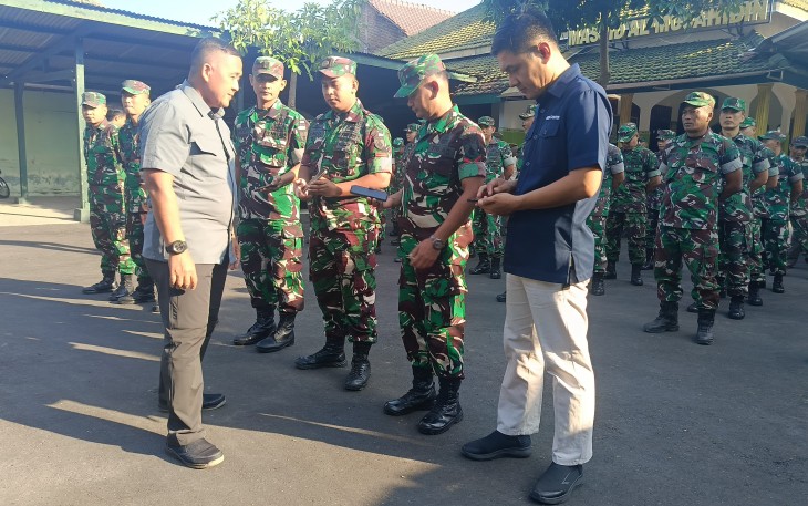 Kodim 0803/Madiun Gelar Pengecekan Ponsel Anggota