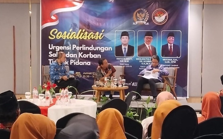 Anggota Komisi III DPR RI, Rinto Subekti, bersama LPSK menggelar sosialisasi Urgensi Perlindungan Saksi dan Korban Tindak Pidana di Tawangmangu, Karanganyar, Jumat (17/10/2025)
