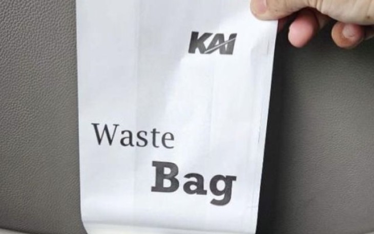 Kantong sampah KAI untuk pengguna layanan kereta 
