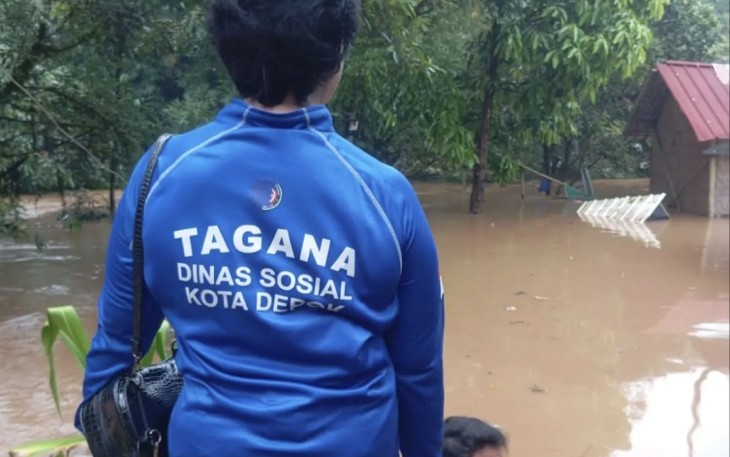 Tim Tagana saat melakukan assesmen di lokasi banjir, Selasa (04/03/25)