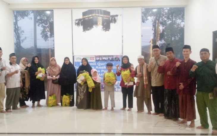 Santunan anak yatim di Masjid Jami' Asy Syahid Kota Depok, Kamis (27/3)