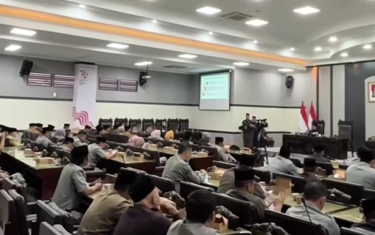 Rapat Paripurna DPRD Kabupaten Blitar Soal Penyampaian Pertanggungjawaban Pelaksanaan APBD Kabupaten Blitar Tahun 2024